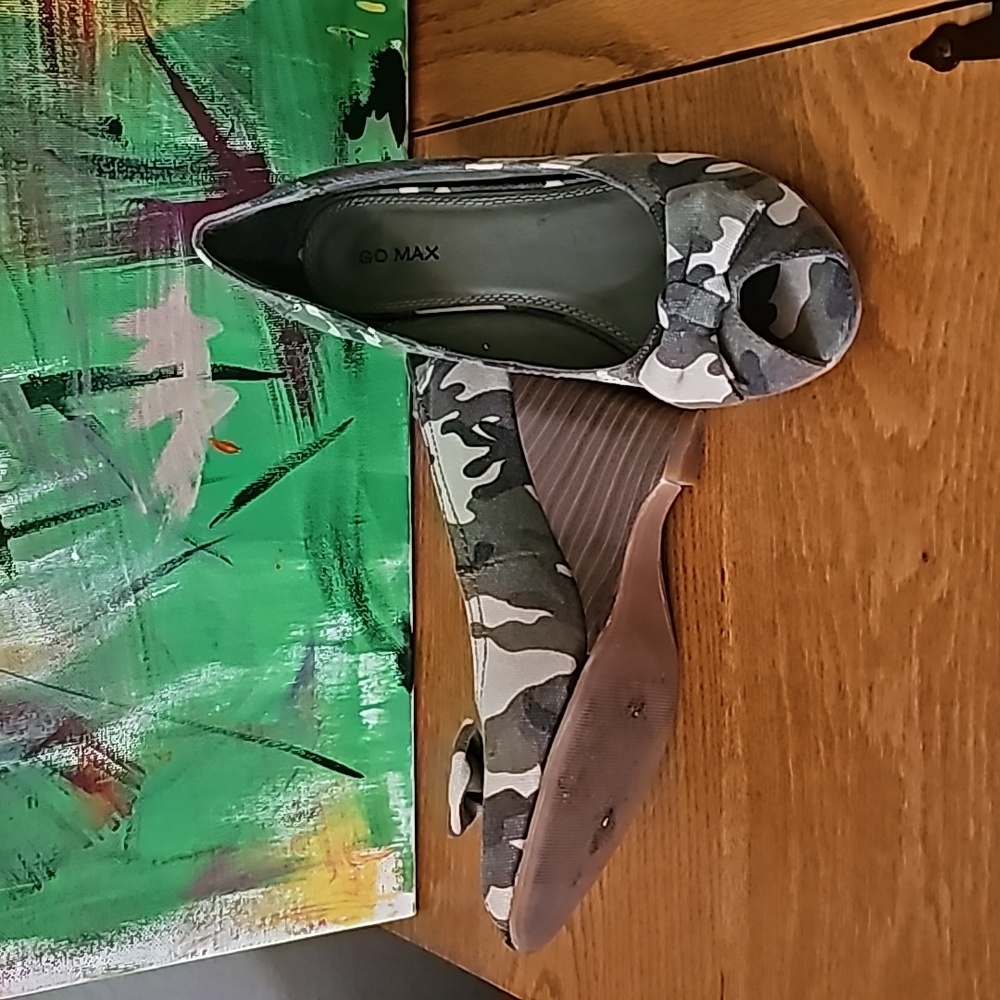 Gomax Camouflage Wedge Heels Shoes Size 7
